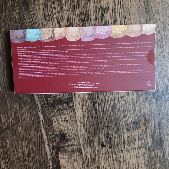 Wander Beauty Wandress Escape Eyeshadow Palette - Picture 5 of 6